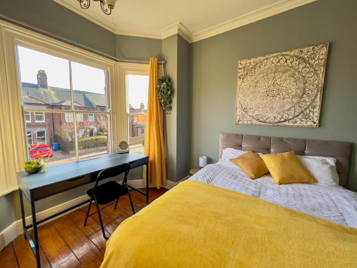Stylish 4 Bed House With Parking In Holiday home Norwich